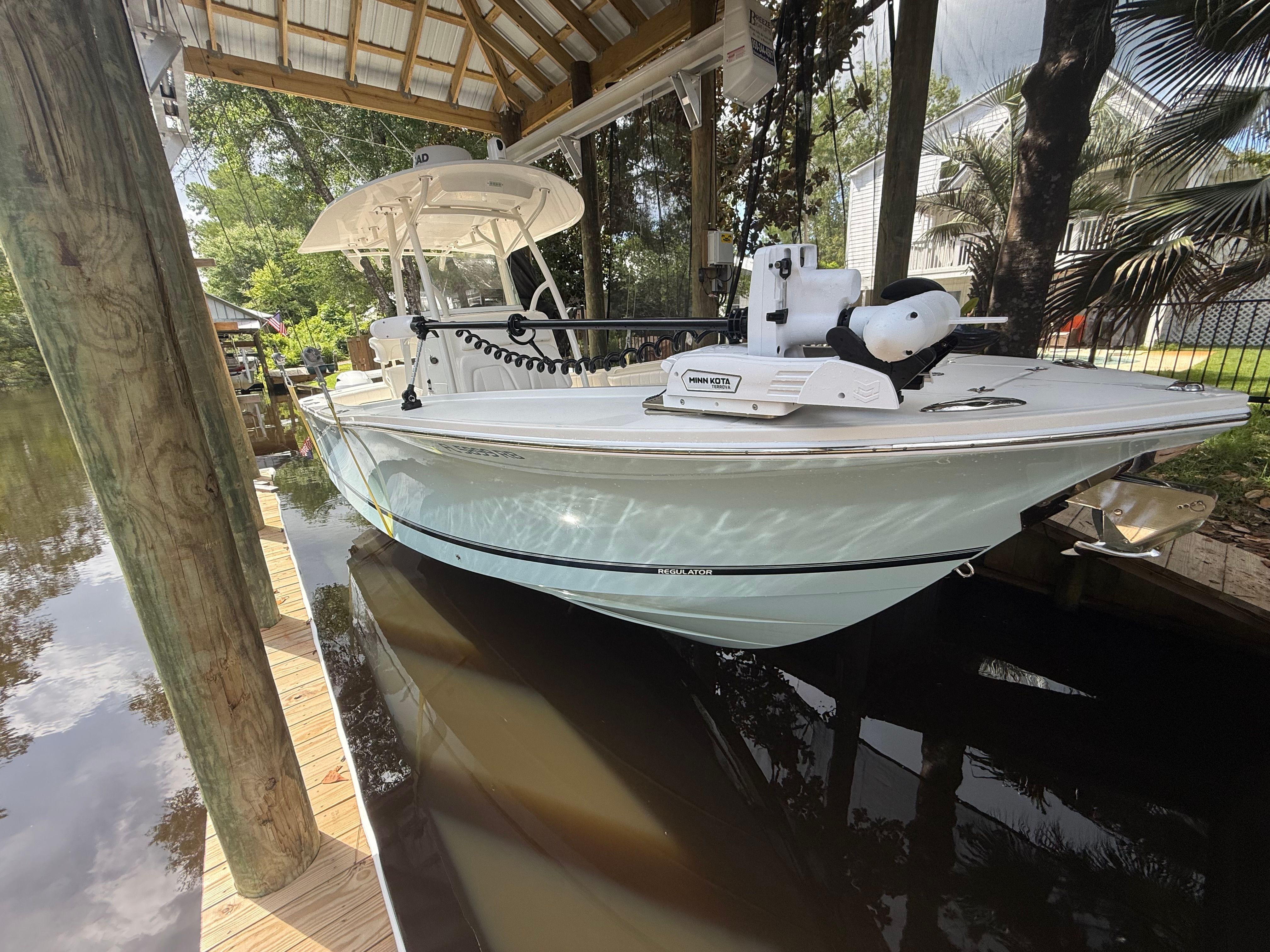 2015 Regulator 25 - 2
