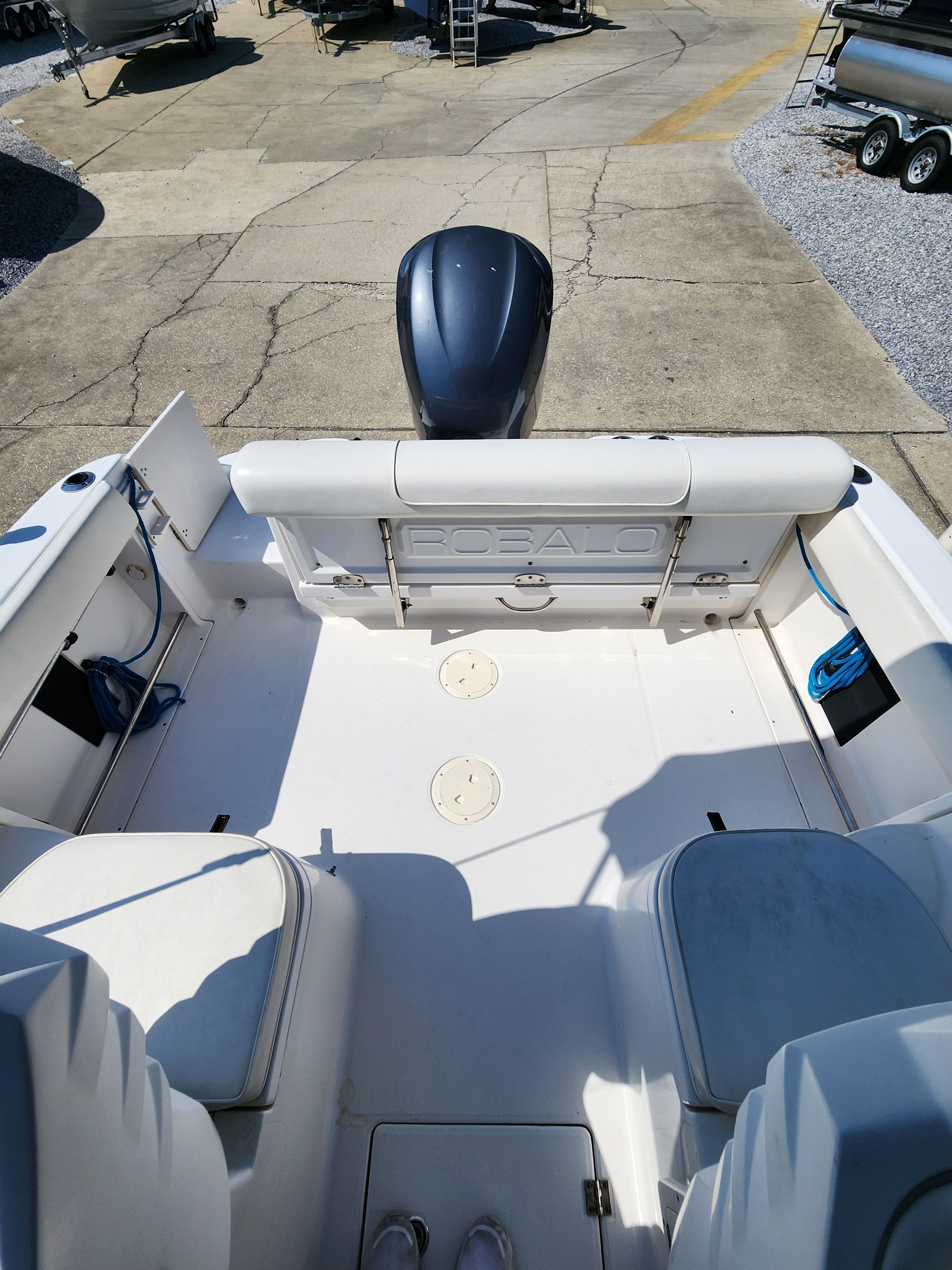 2012 ROBALO 225 CC - Image 9