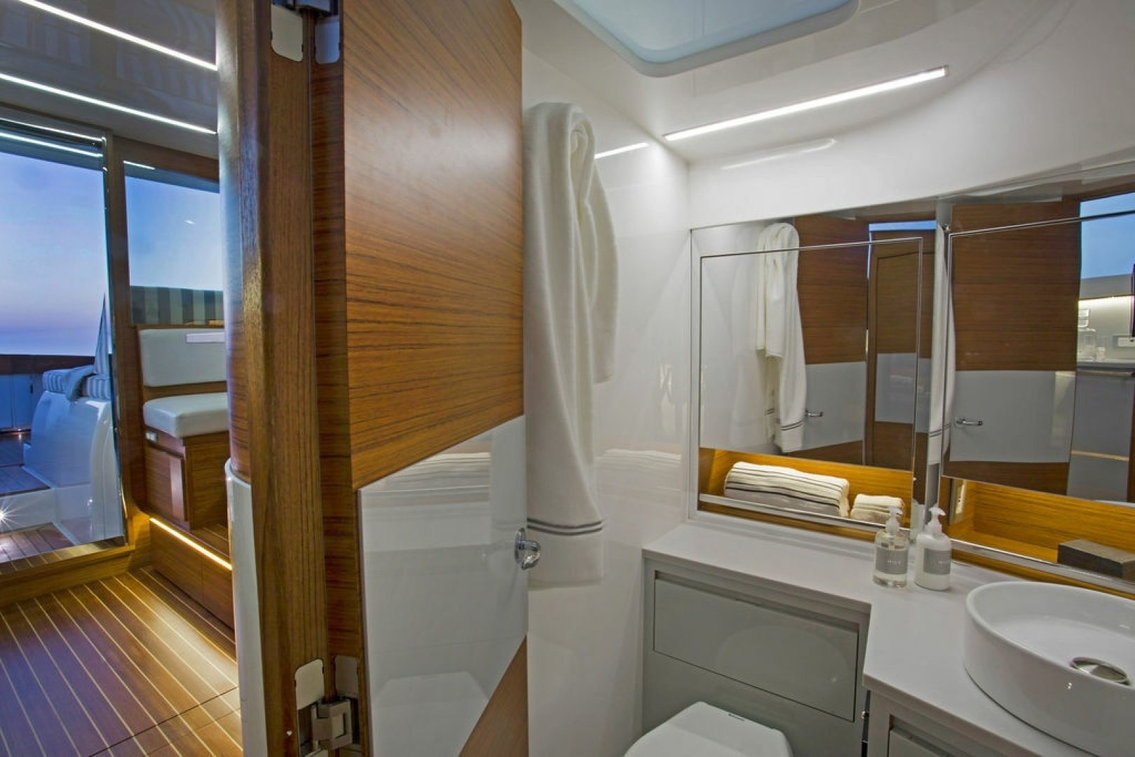2027 Bertram 35 Flybridge - Image 27