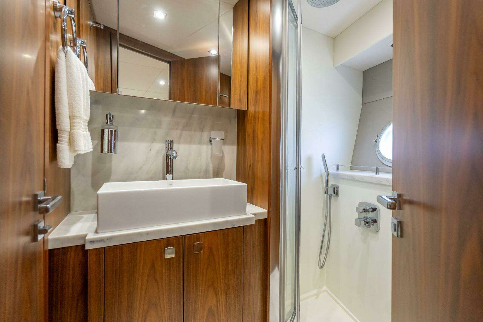 2018 Sunseeker Predator 57 - Image 81