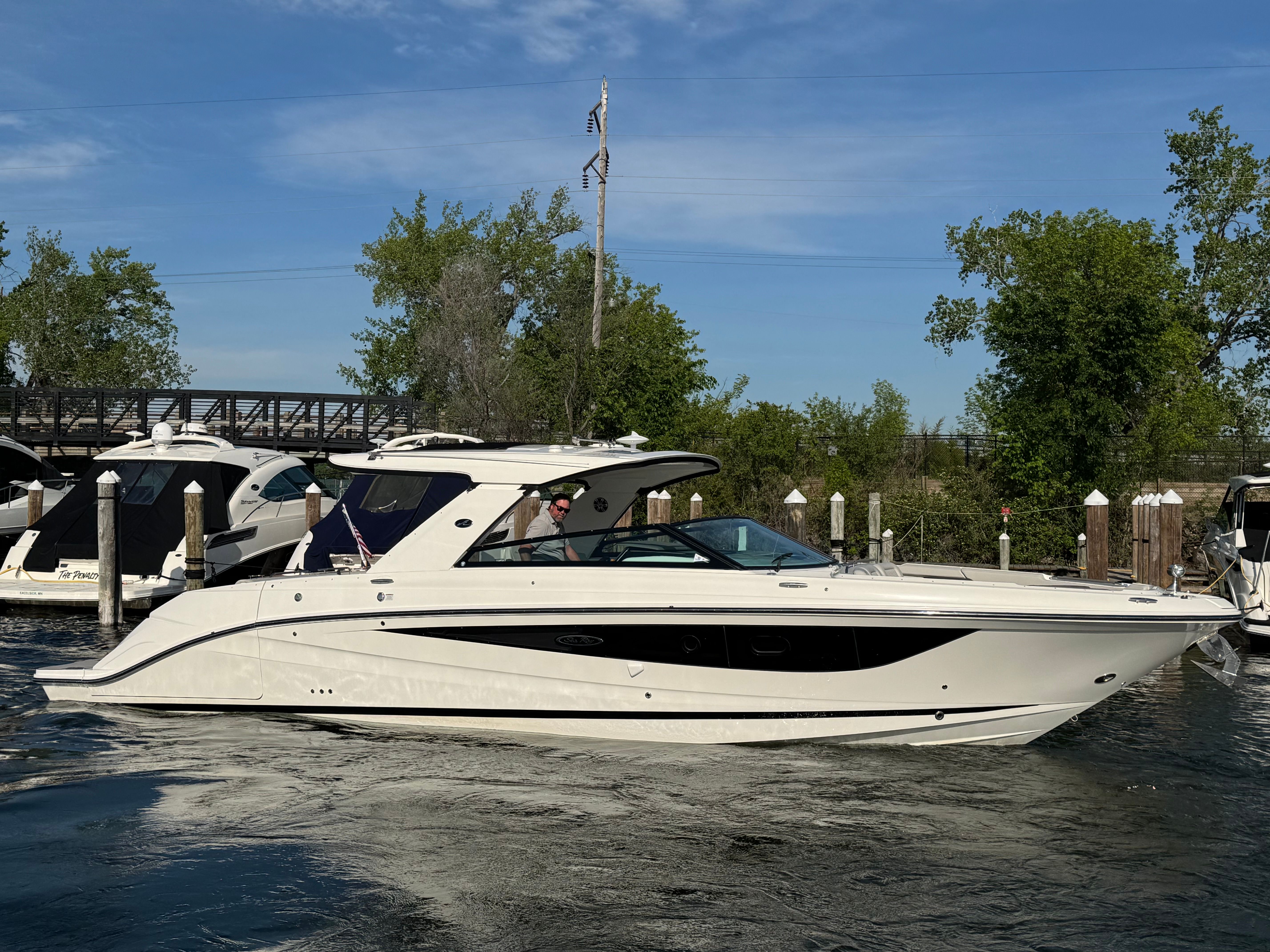 2023 Sea Ray SLX 400