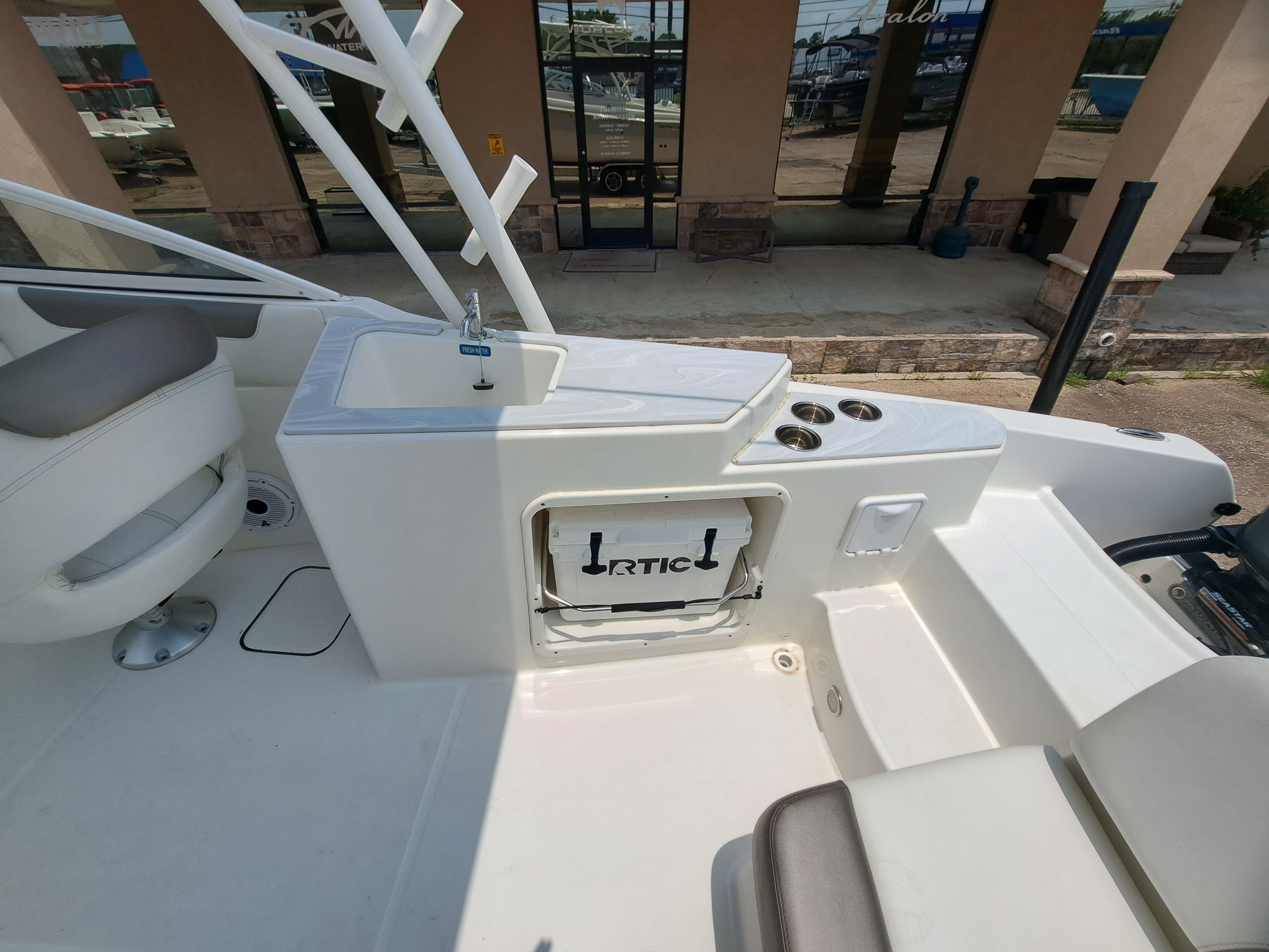 2023 World Cat 230 SD - 31