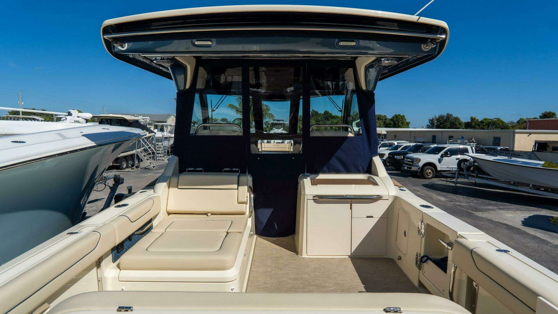 2026 Chris-Craft Calypso - Image 2
