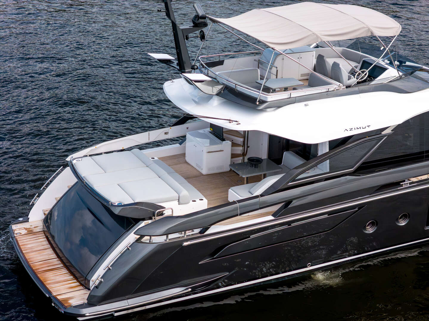 2026 Azimut S8 - Image 13