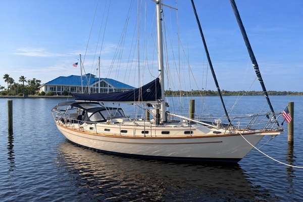 1994 Island Packet Cutter