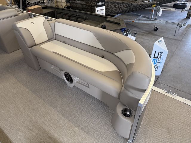 2026 Tahoe Sport - 23 FT Cruise - 2