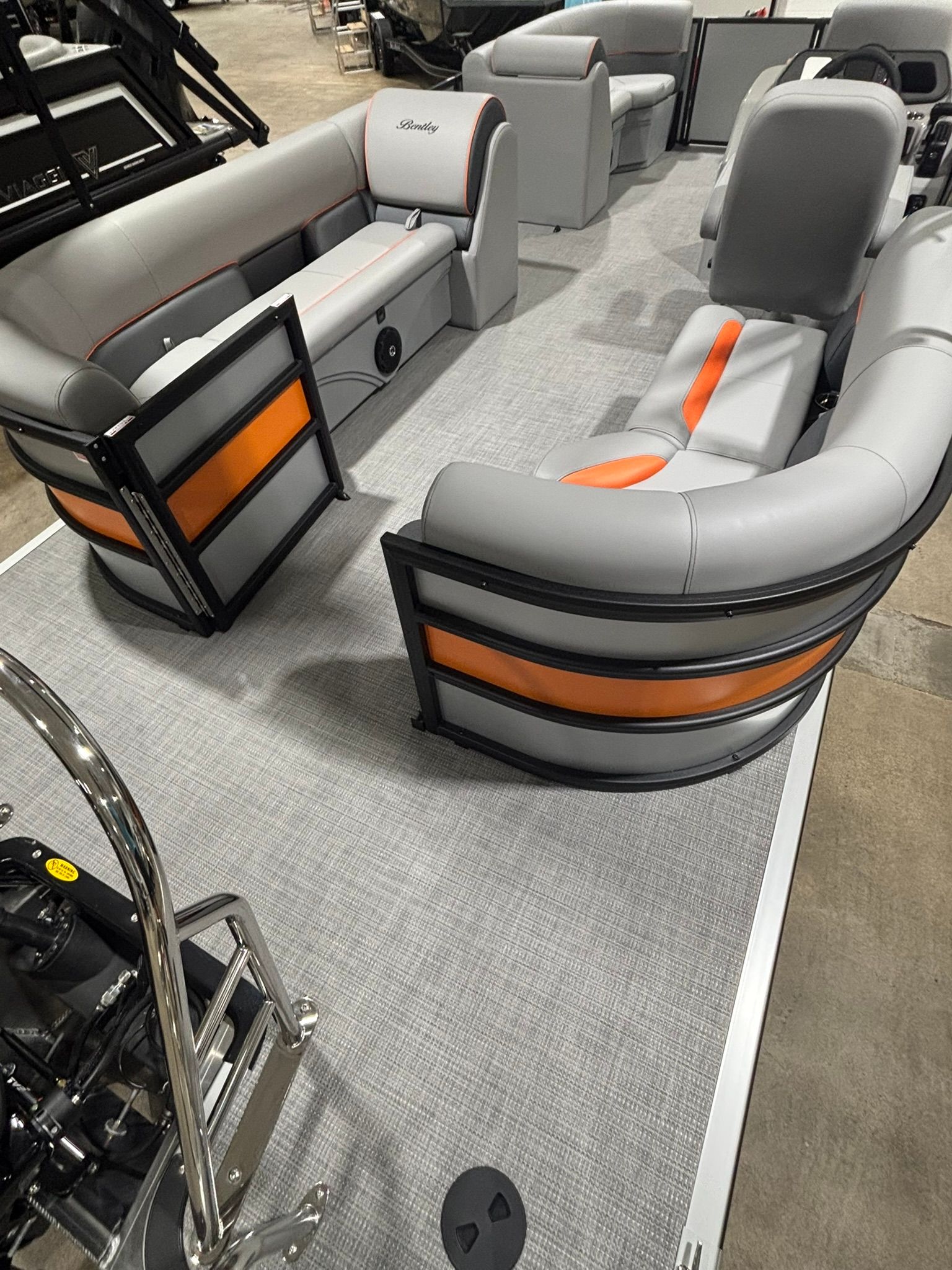 2027 Bentley Pontoons 223 Bolt - 31