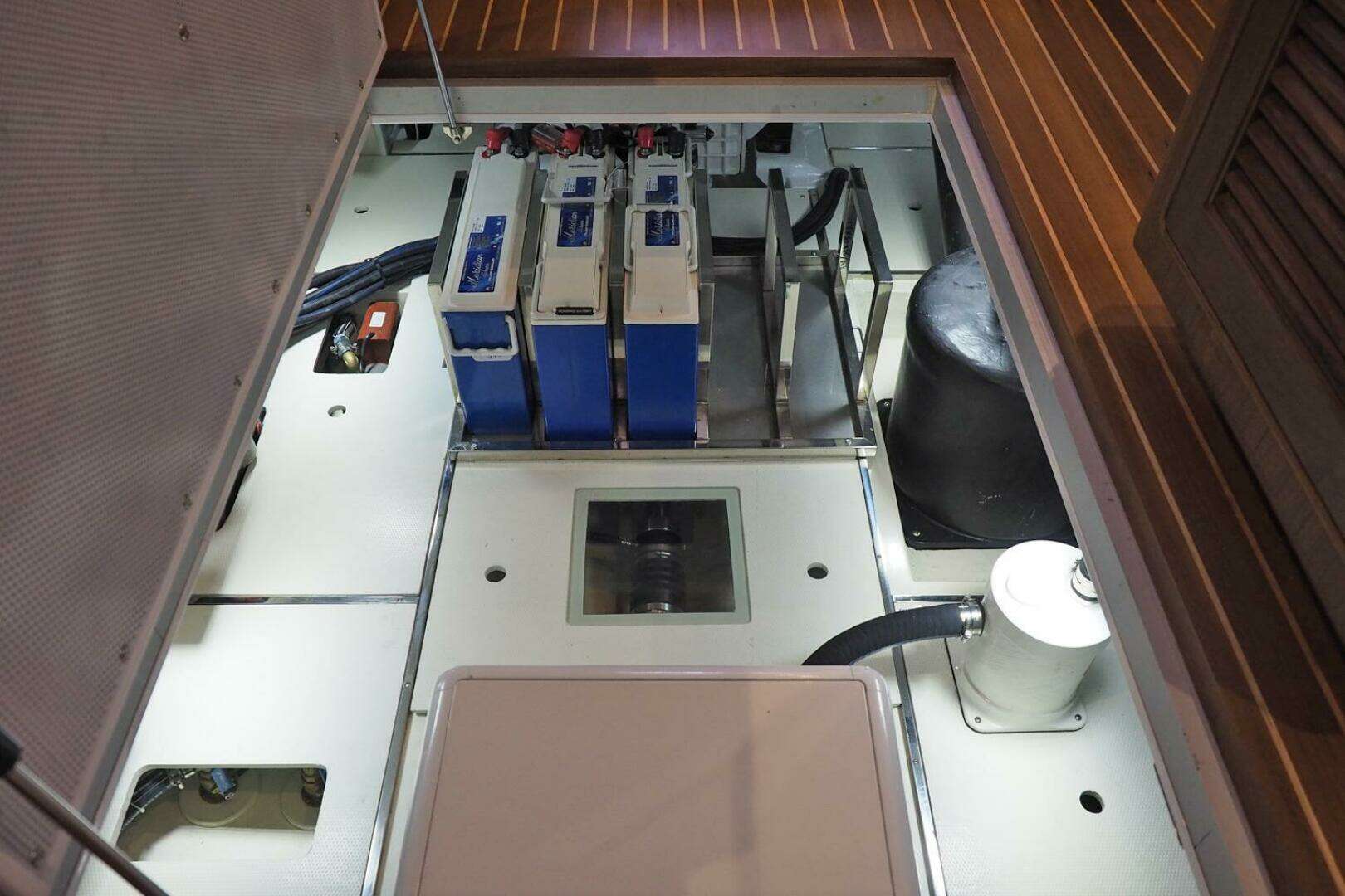 2026 Helmsman Trawlers 38E Pilothouse - Image 43