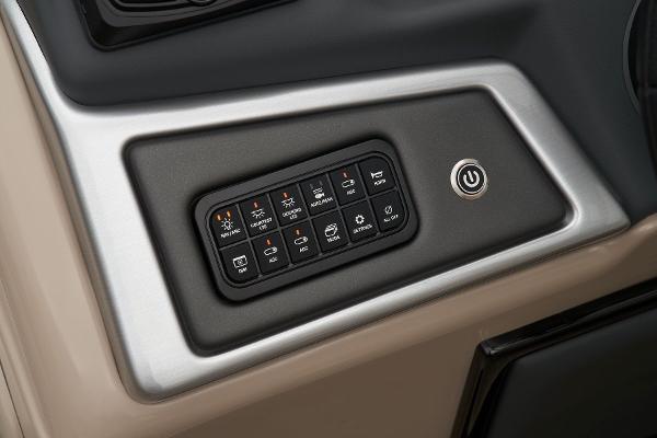 2024 Ranger Reata 220FC - 37