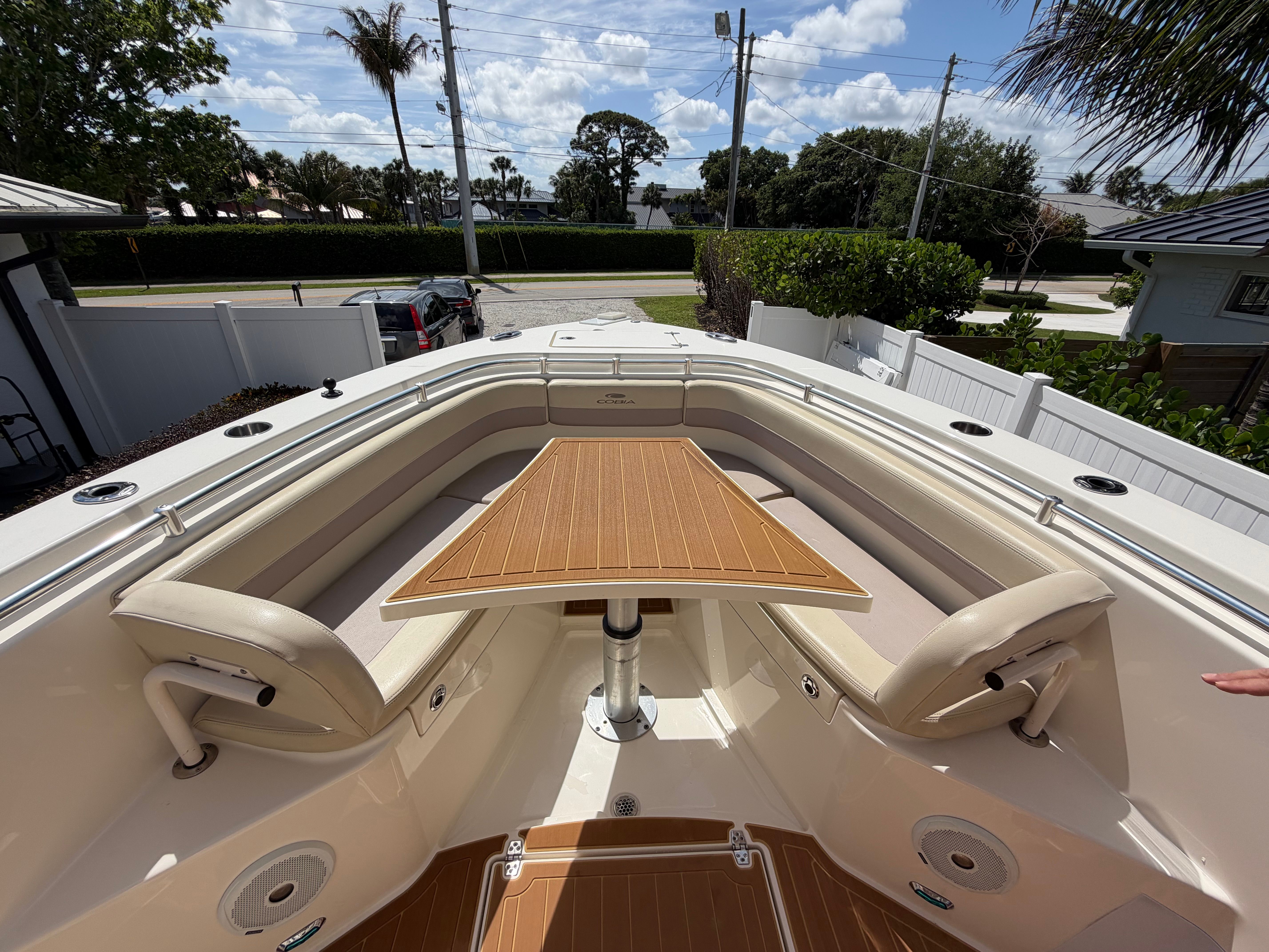 2018 Cobia 277 Center Console - 10