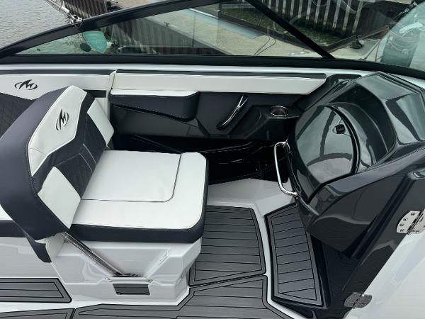 2018 Monterey 258 Super Sport interior with sleek seating and modern design.