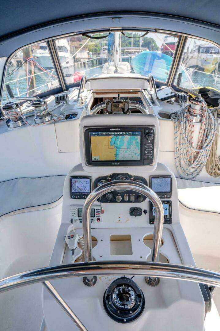2001 Hunter 410 - Image 7