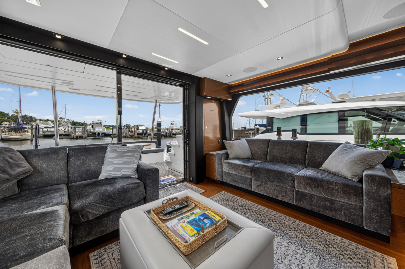 2021 Ocean Alexander 70E - Image 17