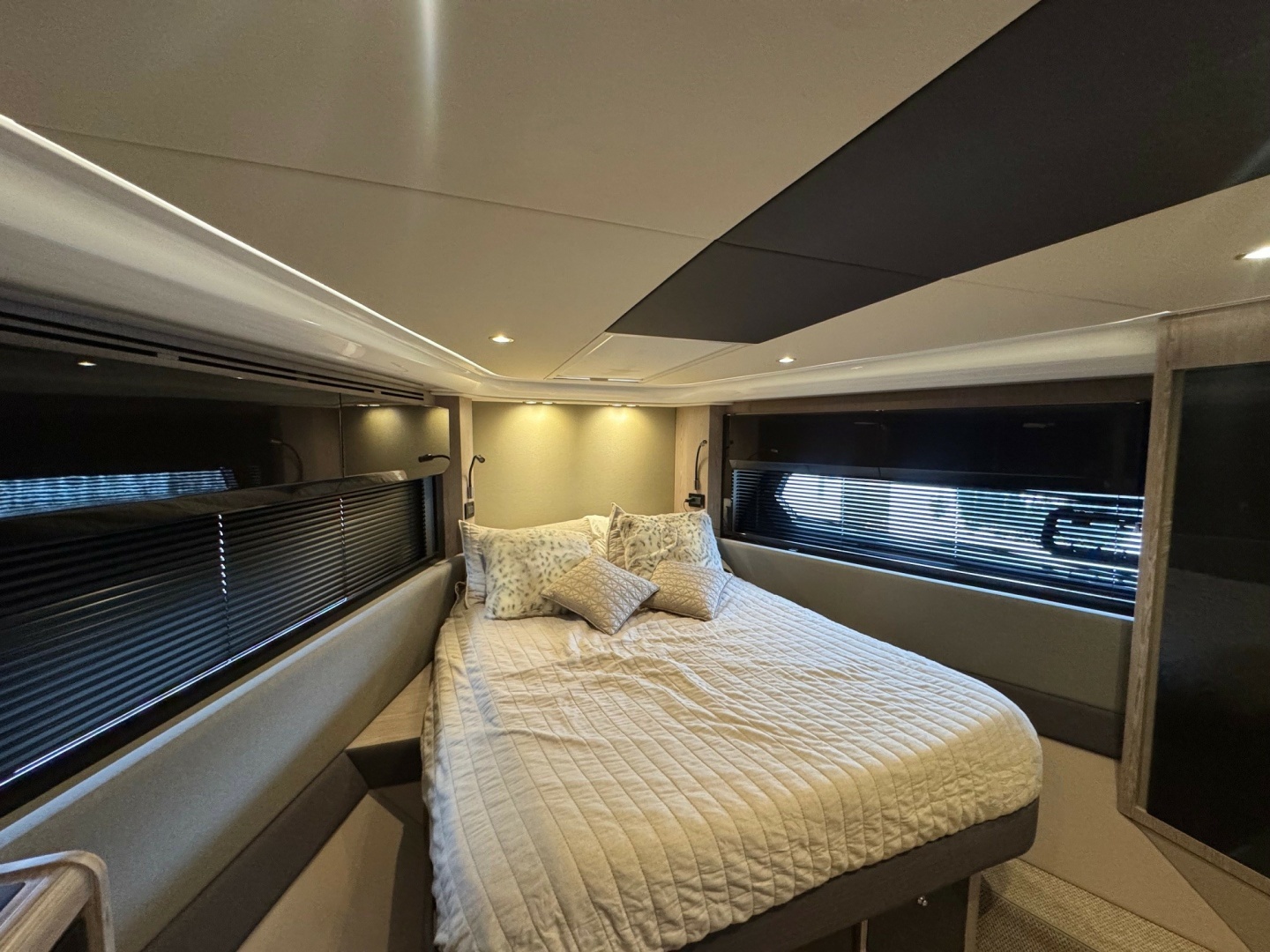 2019 Azimut 51 ATLANTIS - Image 12