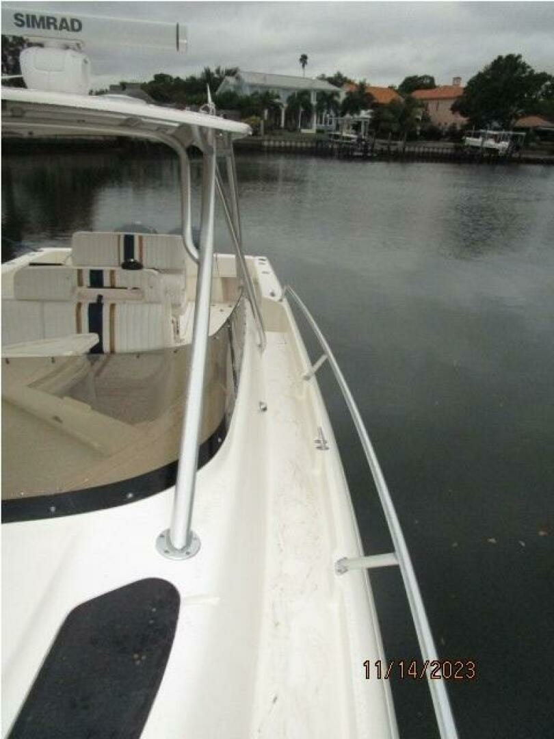 2001 Intrepid 348 Walkaround - Image 8