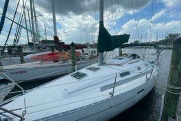 2000 Beneteau Oceanis 311
