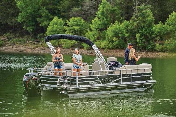 2025 Ranger Reata 220FC