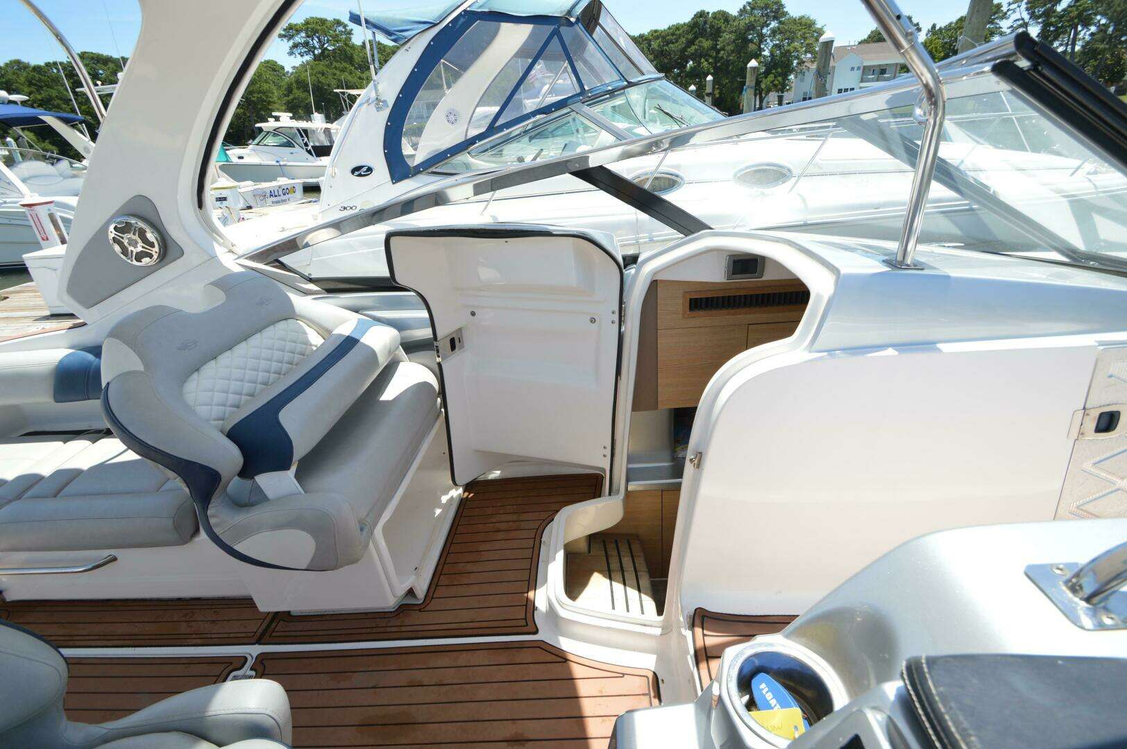 2013 Chaparral 327 SSX - Image 25