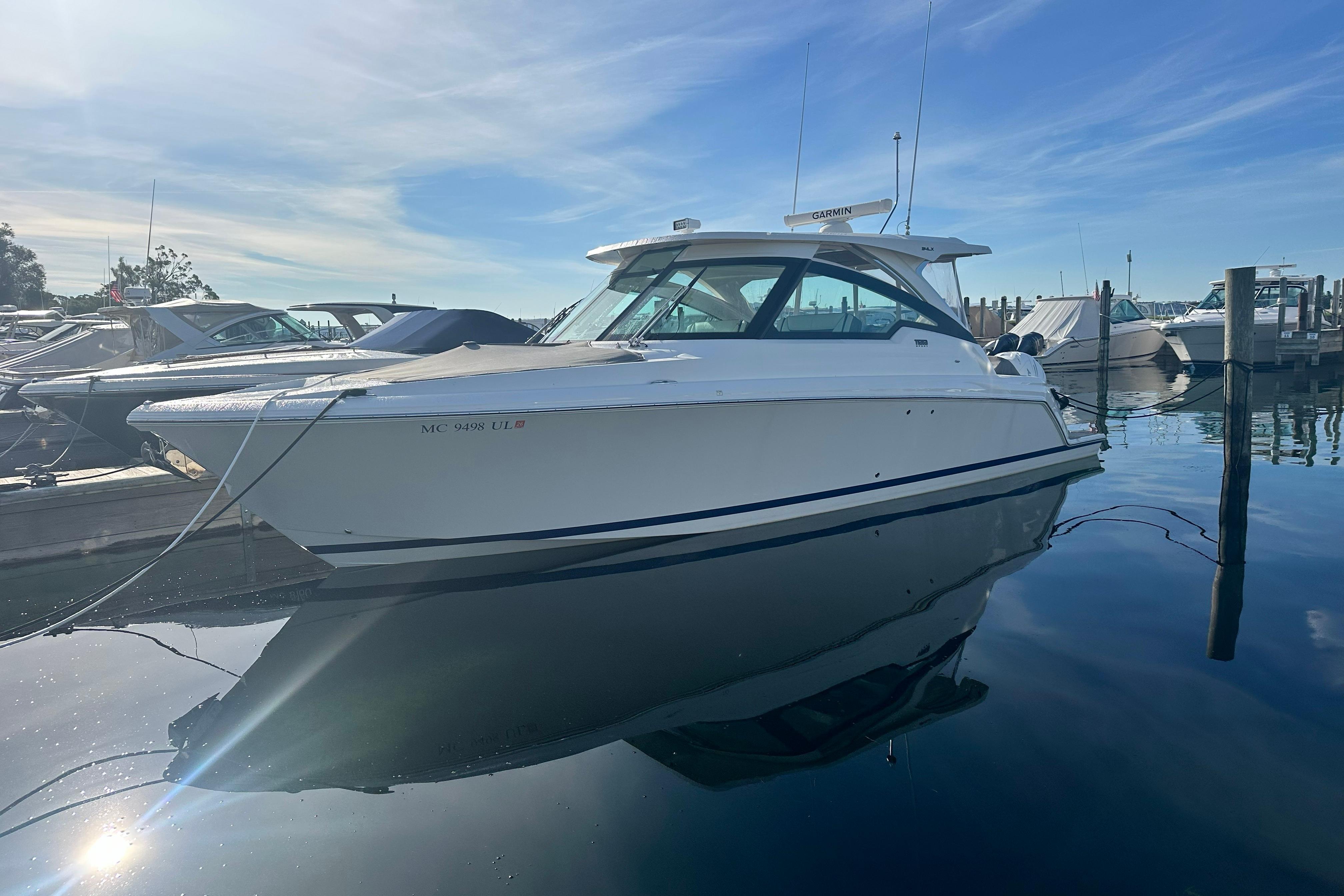 2021 Tiara Yachts 34 LX