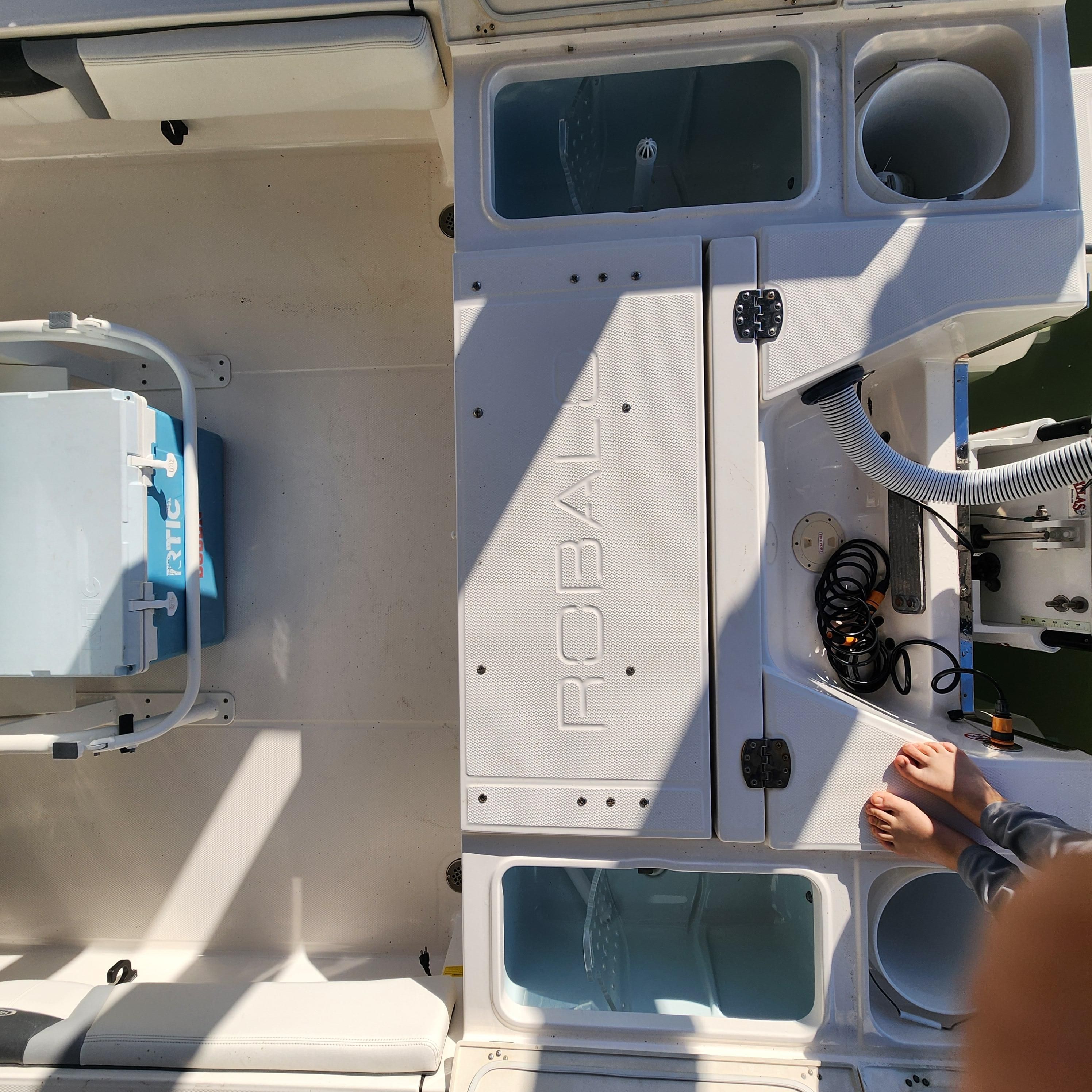 2022 Robalo 266 Cayman - 7