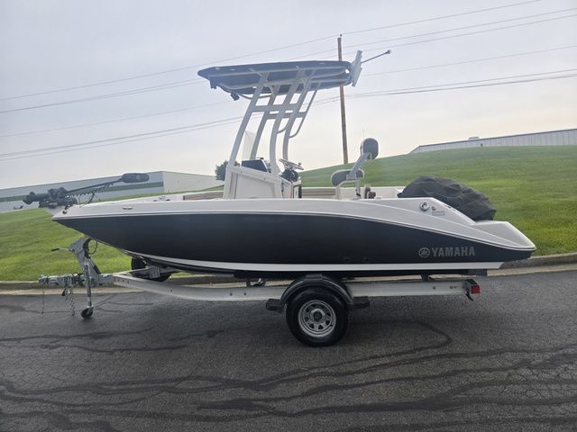 2022 Yamaha Boats 195 FSH Sport - 25