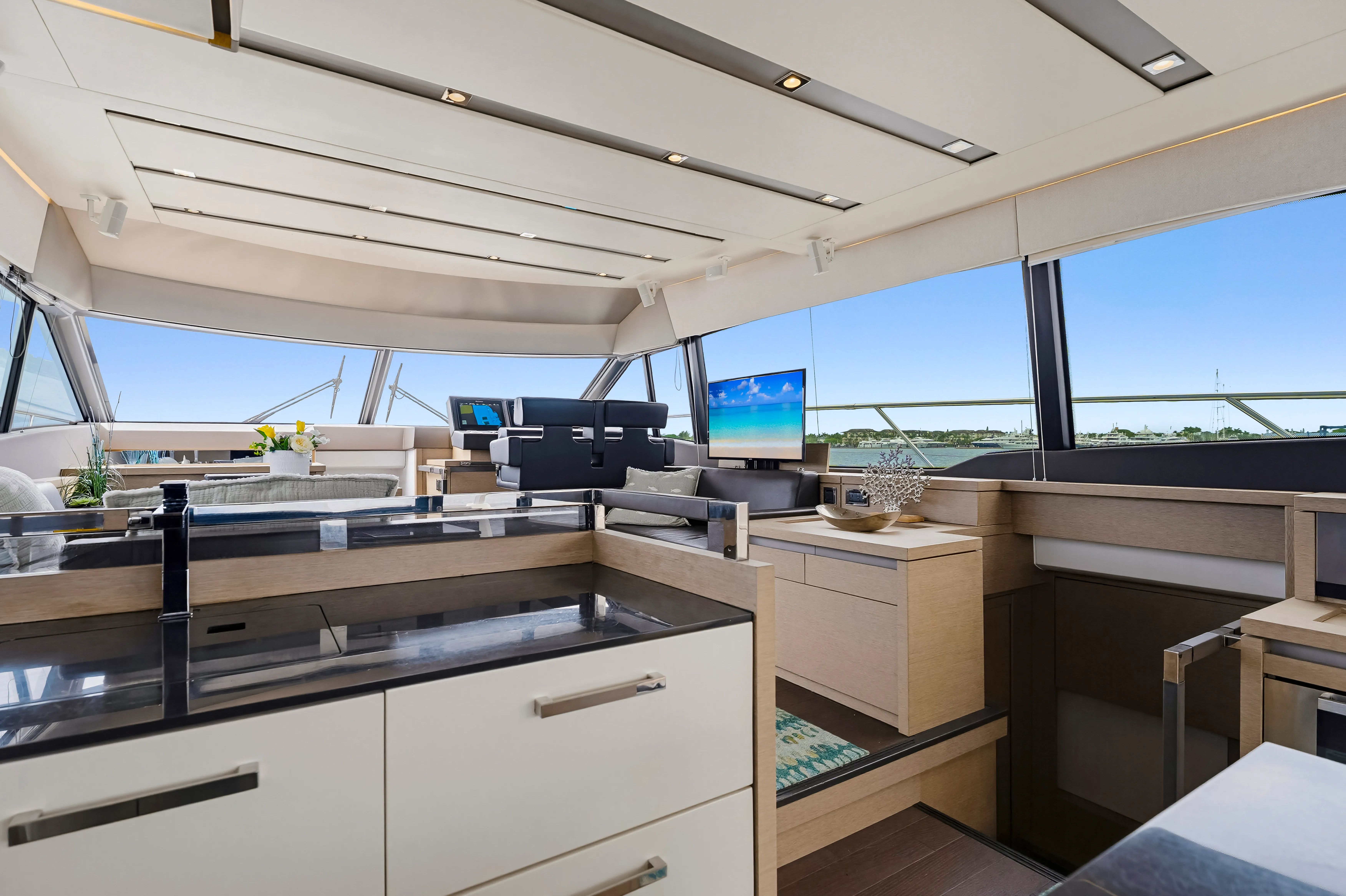 2018 Prestige 630 - Image 19