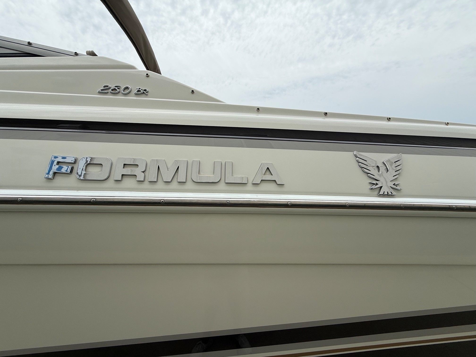 1998 Formula Thunderbird boat with eagle logo.