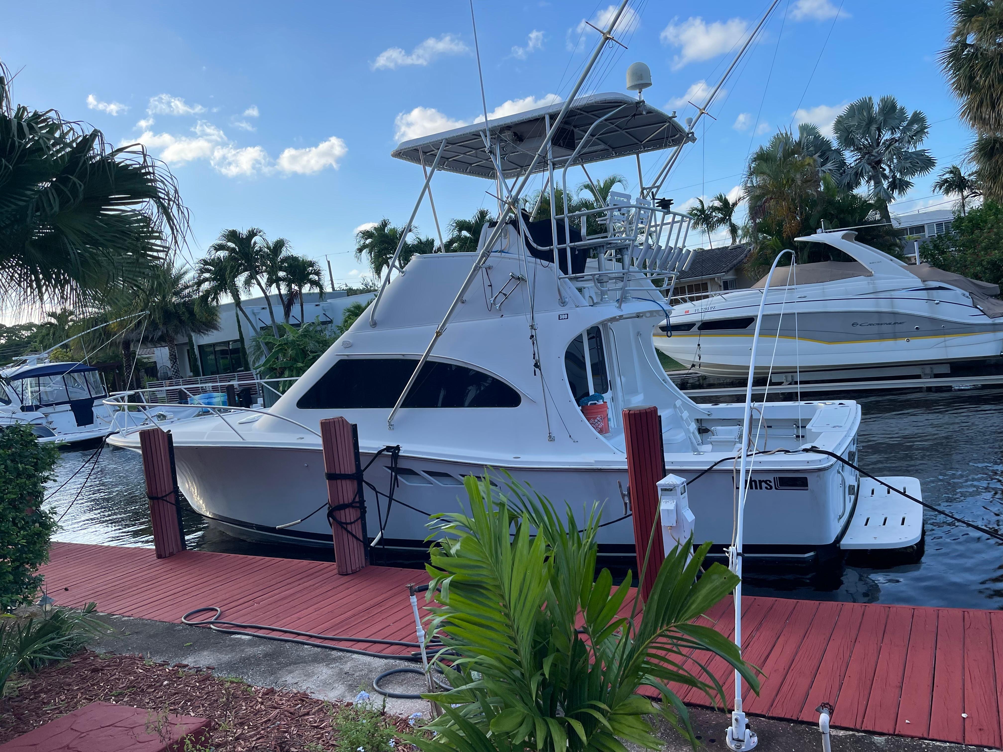 2000 Luhrs 36 Convertible