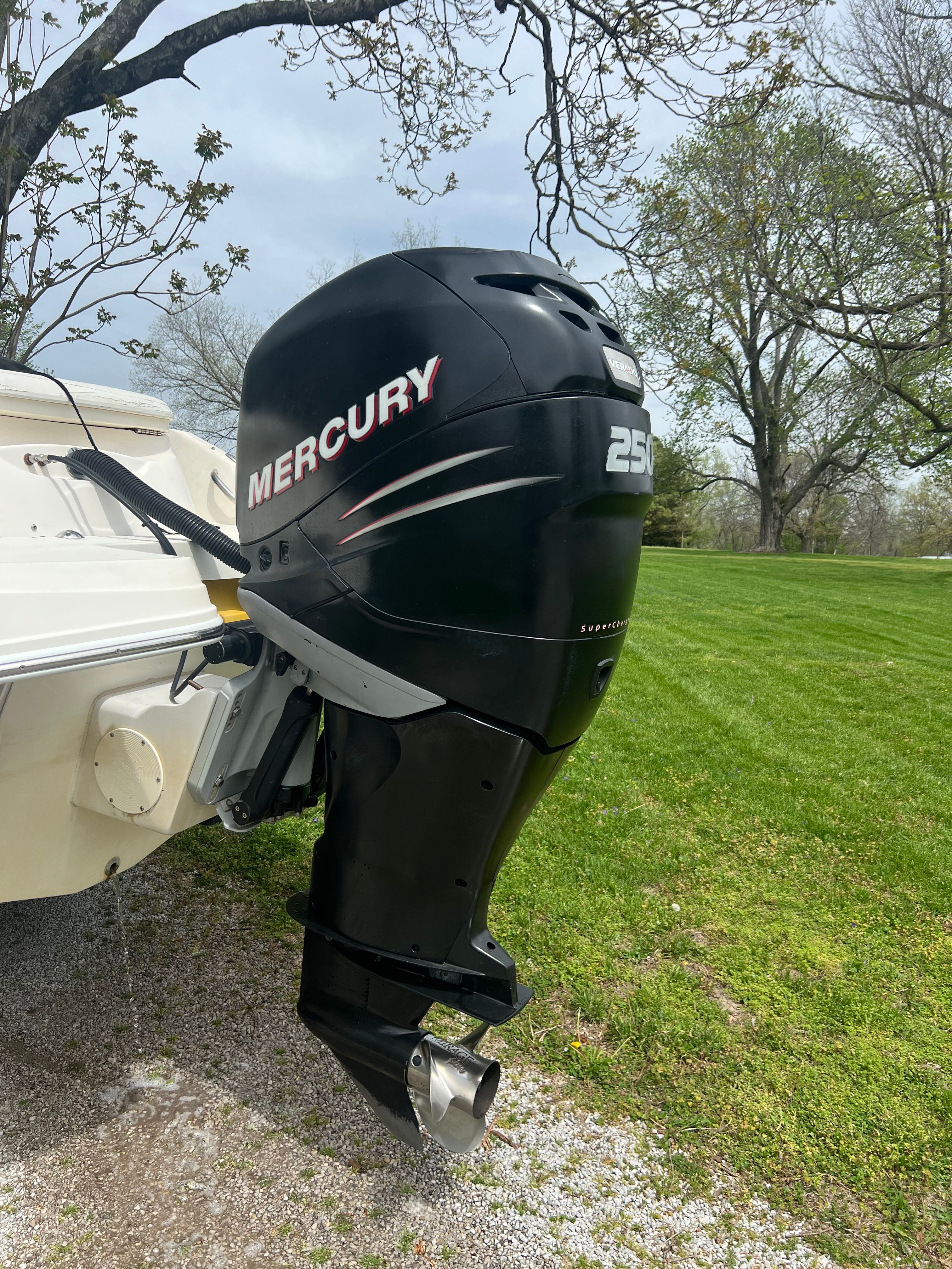 2007 Harris-Kayot S245 with Mercury 250 HP outboard motor.