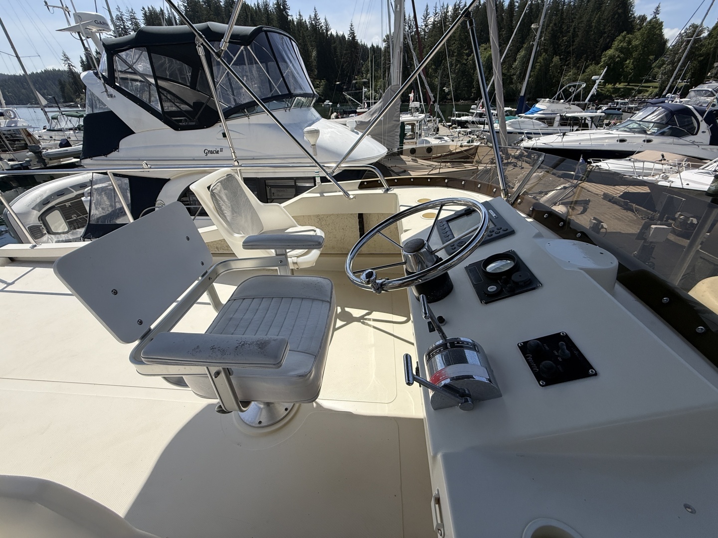 1994 Camano 31 Troll - Image 16