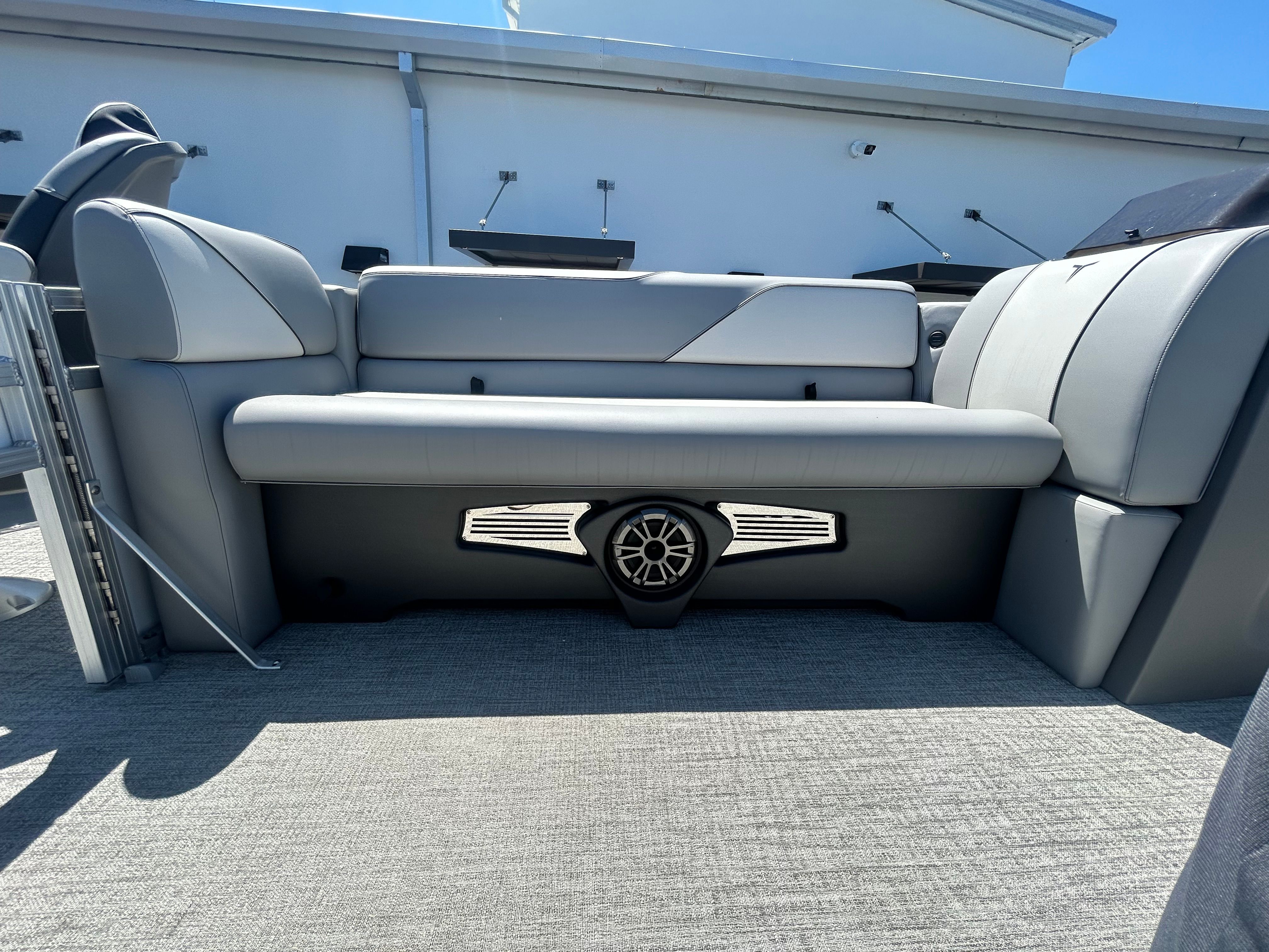2025 Tahoe SPT FNC23T - 15