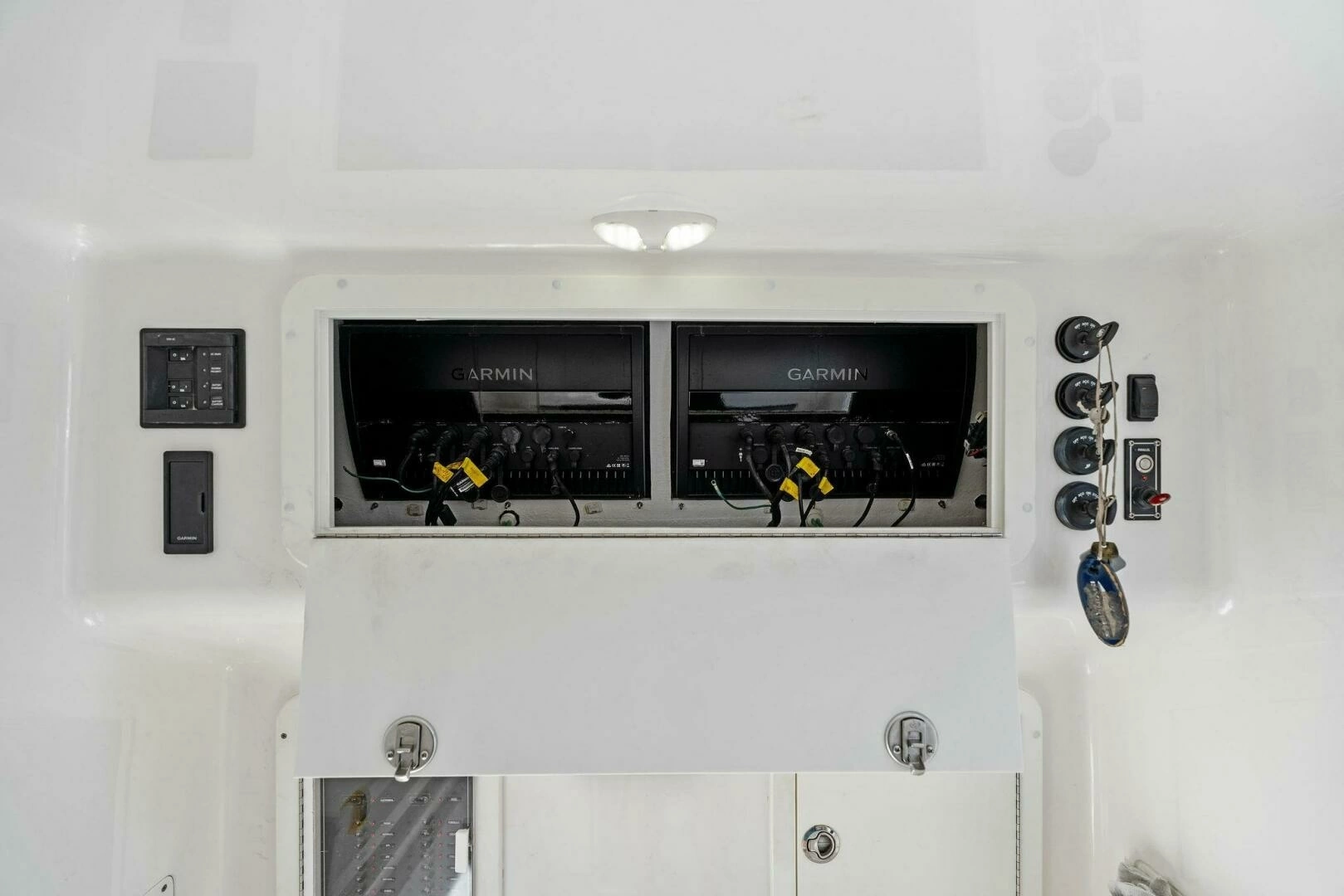 2019 Invincible 42 Open Fisherman - Image 21