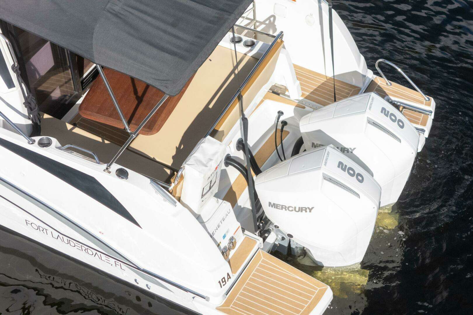2021 Beneteau Antares 9 - Image 10