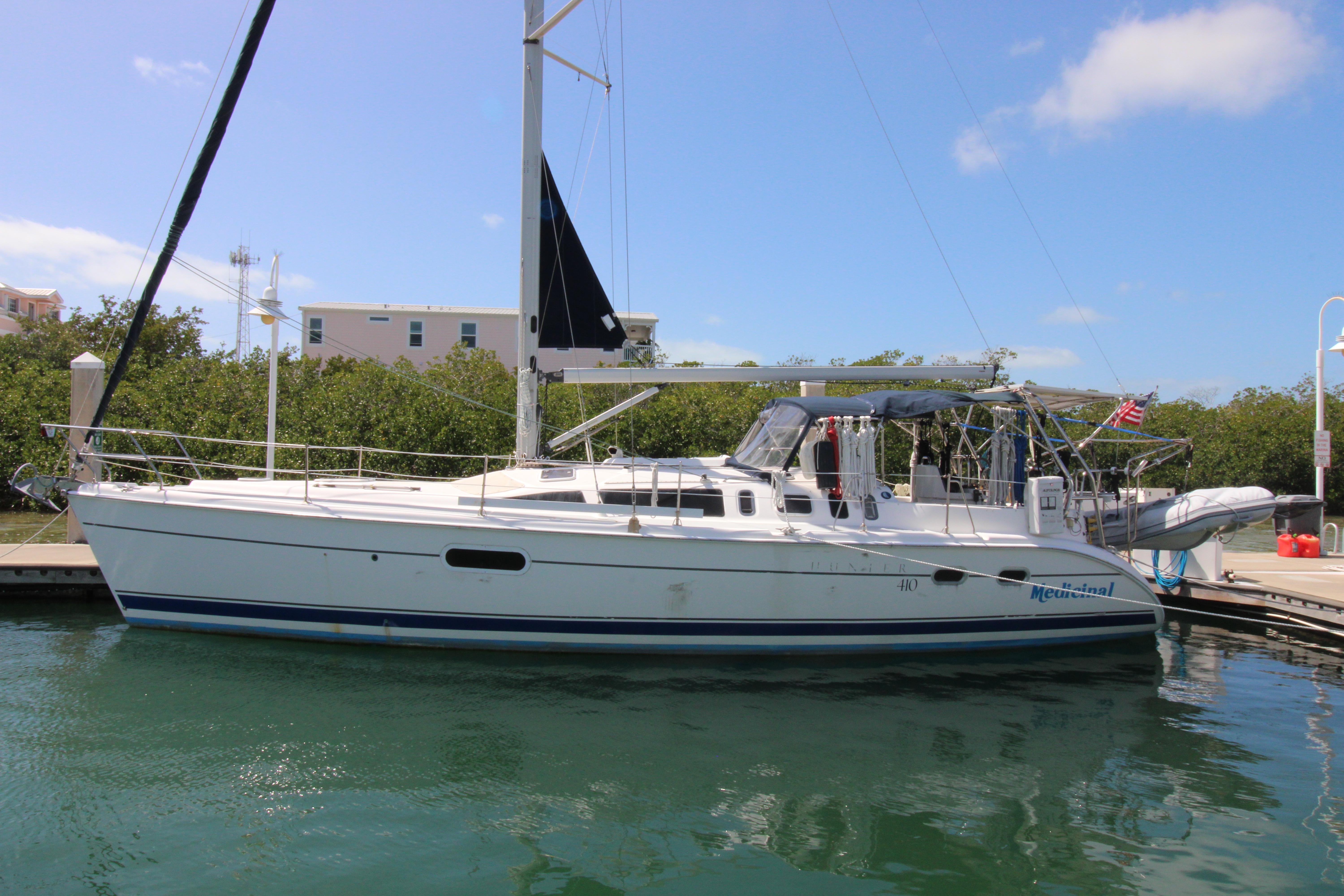 2002 Hunter 410