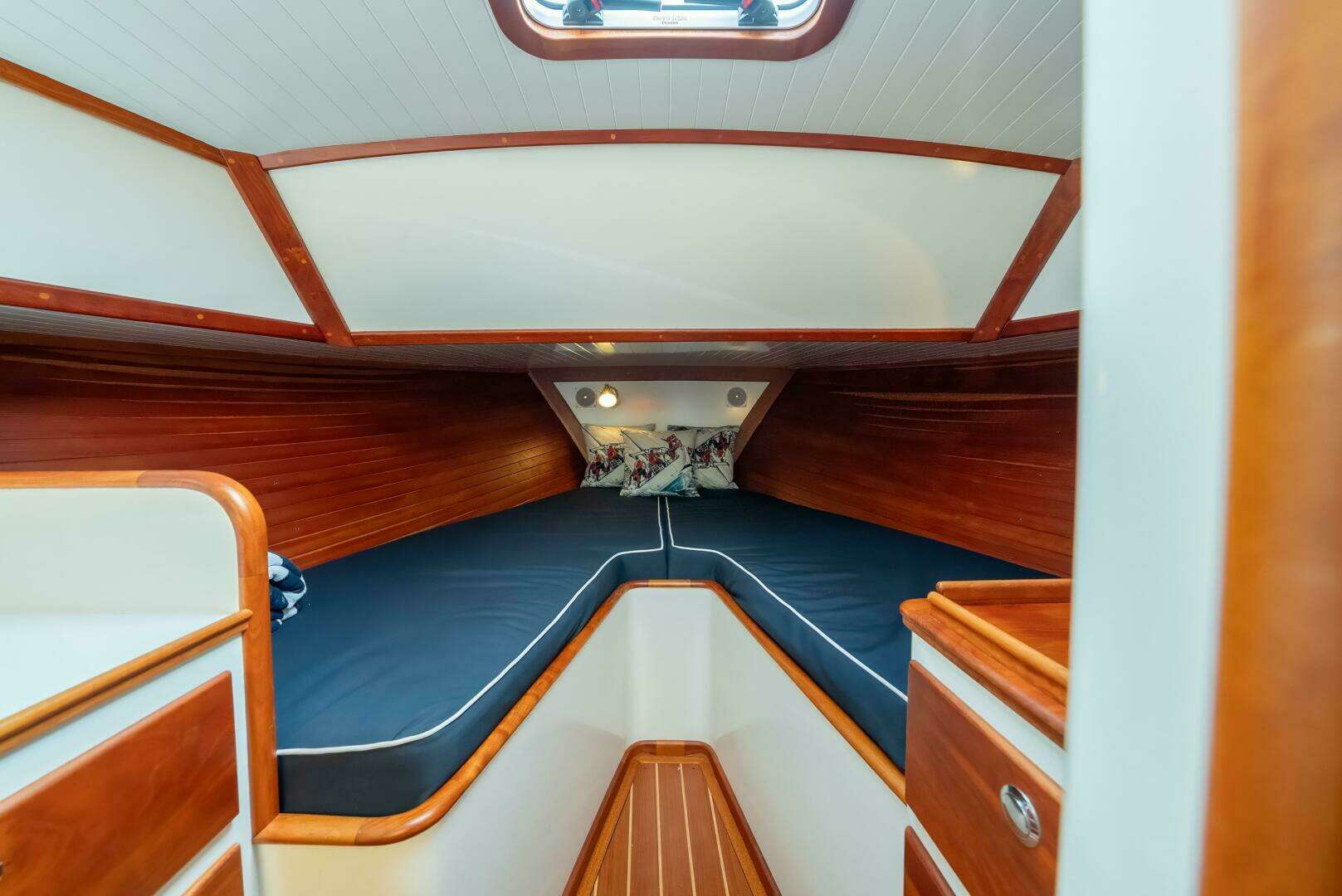 2020 CH Marine Shelter Island Nomad - Image 5