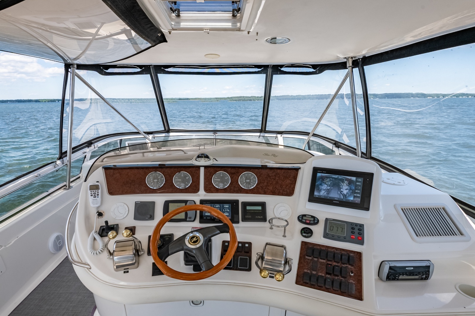 2004 Sea Ray 480 Sedan Bridge - Image 42