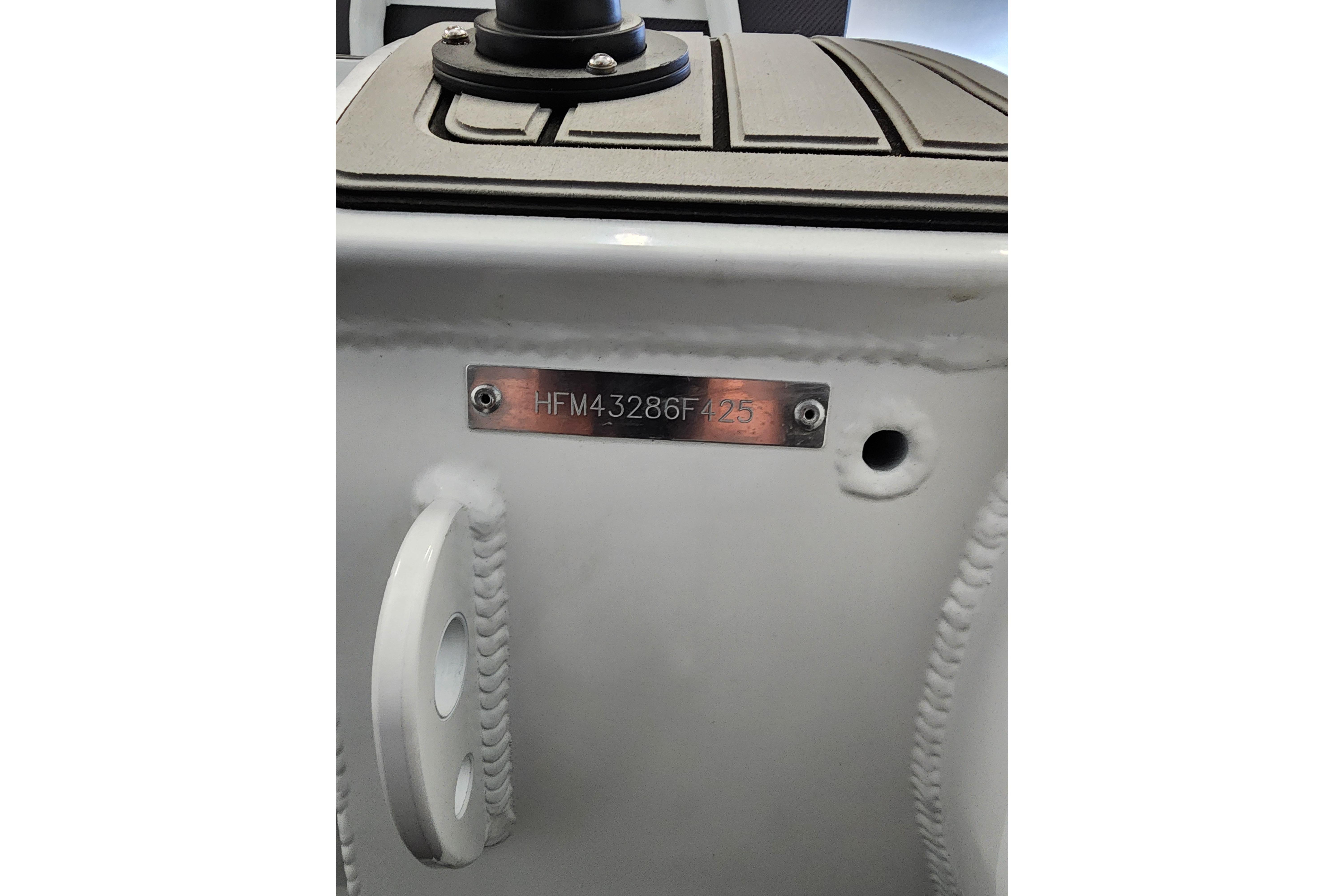 2025 Highfield Sport 390 boat hull with identification plate, serial number HFM43286F425.