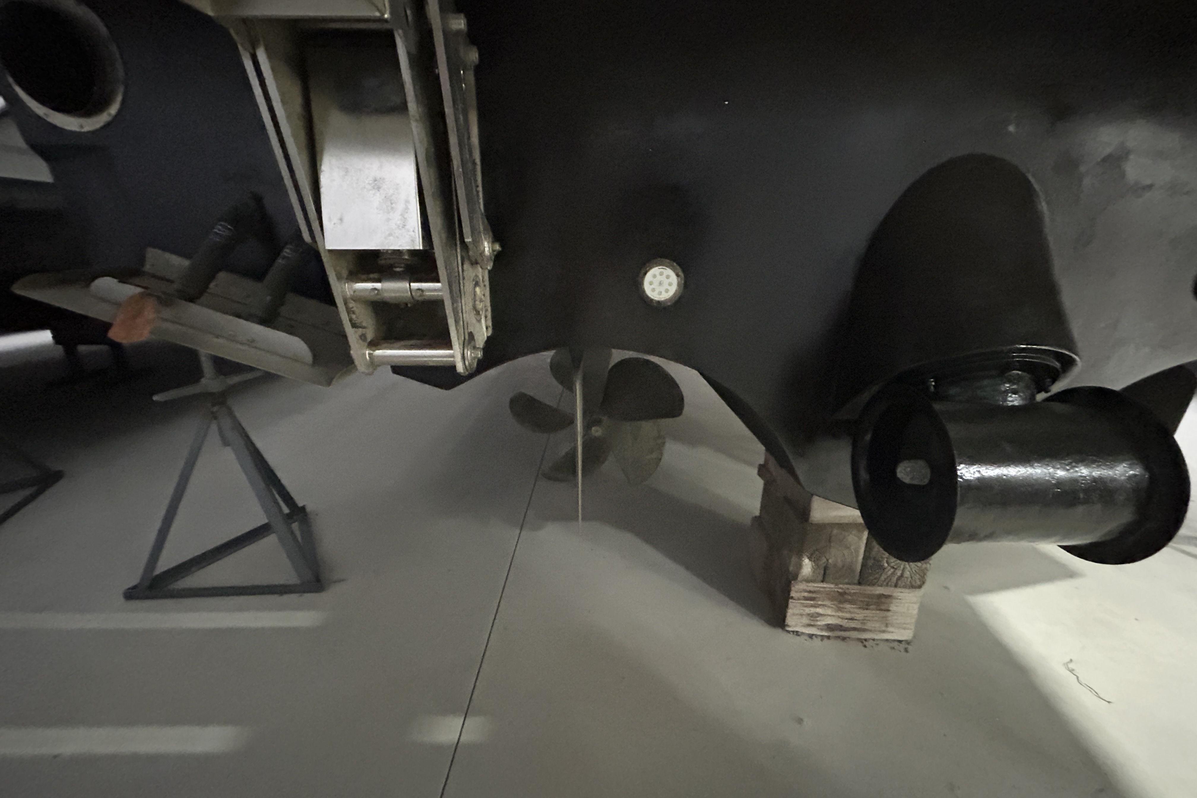 Underwater view of 2018 Galeon 560 Sky yacht's propeller and hull components.