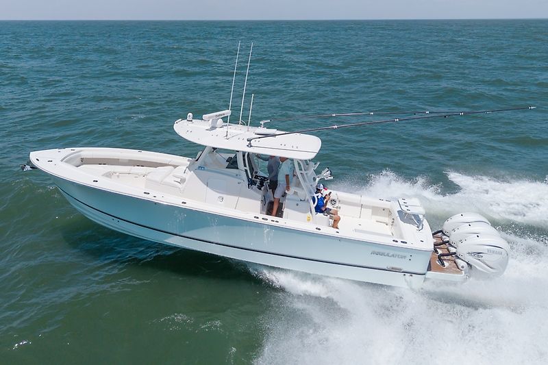 2022 Regulator 37 - 12