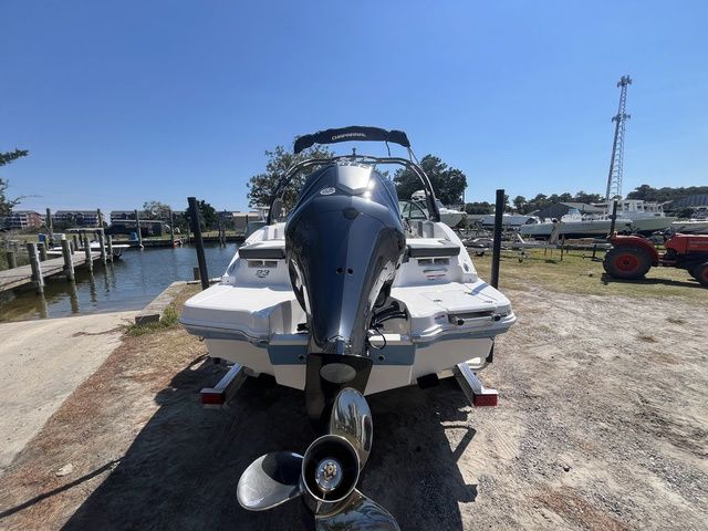 2026 Chaparral 23 SSi OB - 5