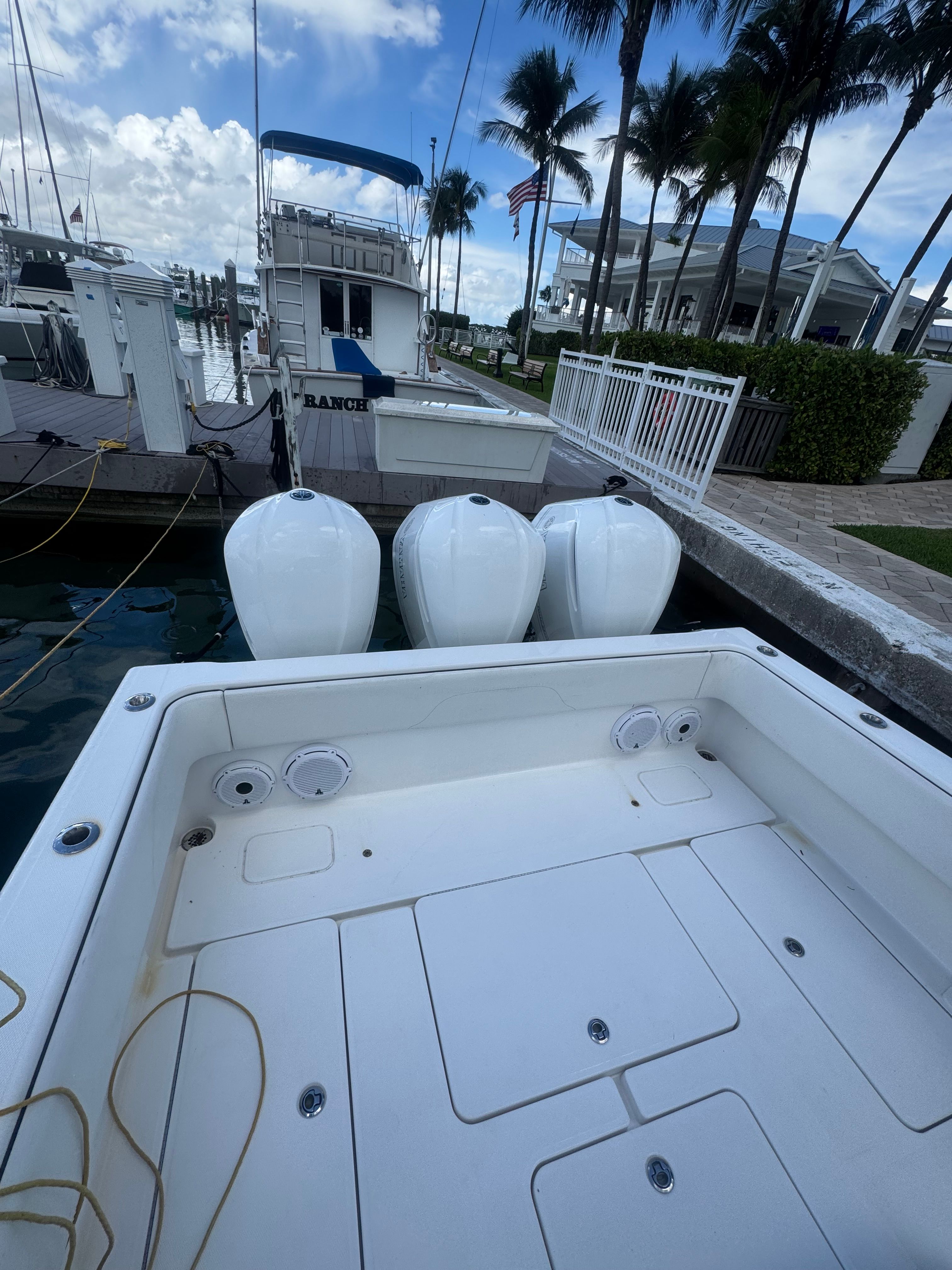 1993 Invincible Center Console - 4