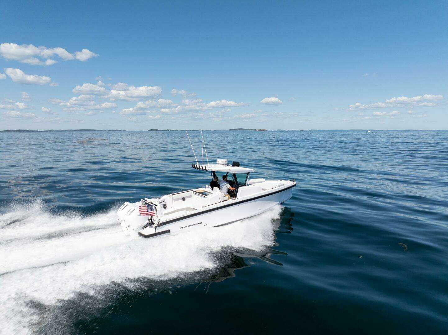 2025 Axopar CCX Center Console - Image 4