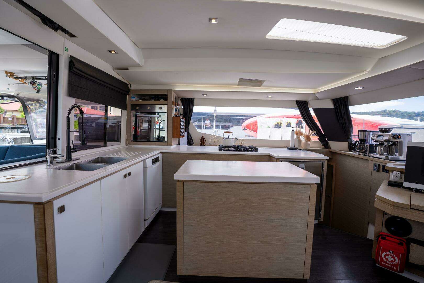 2020 Fountaine Pajot — - Image 41