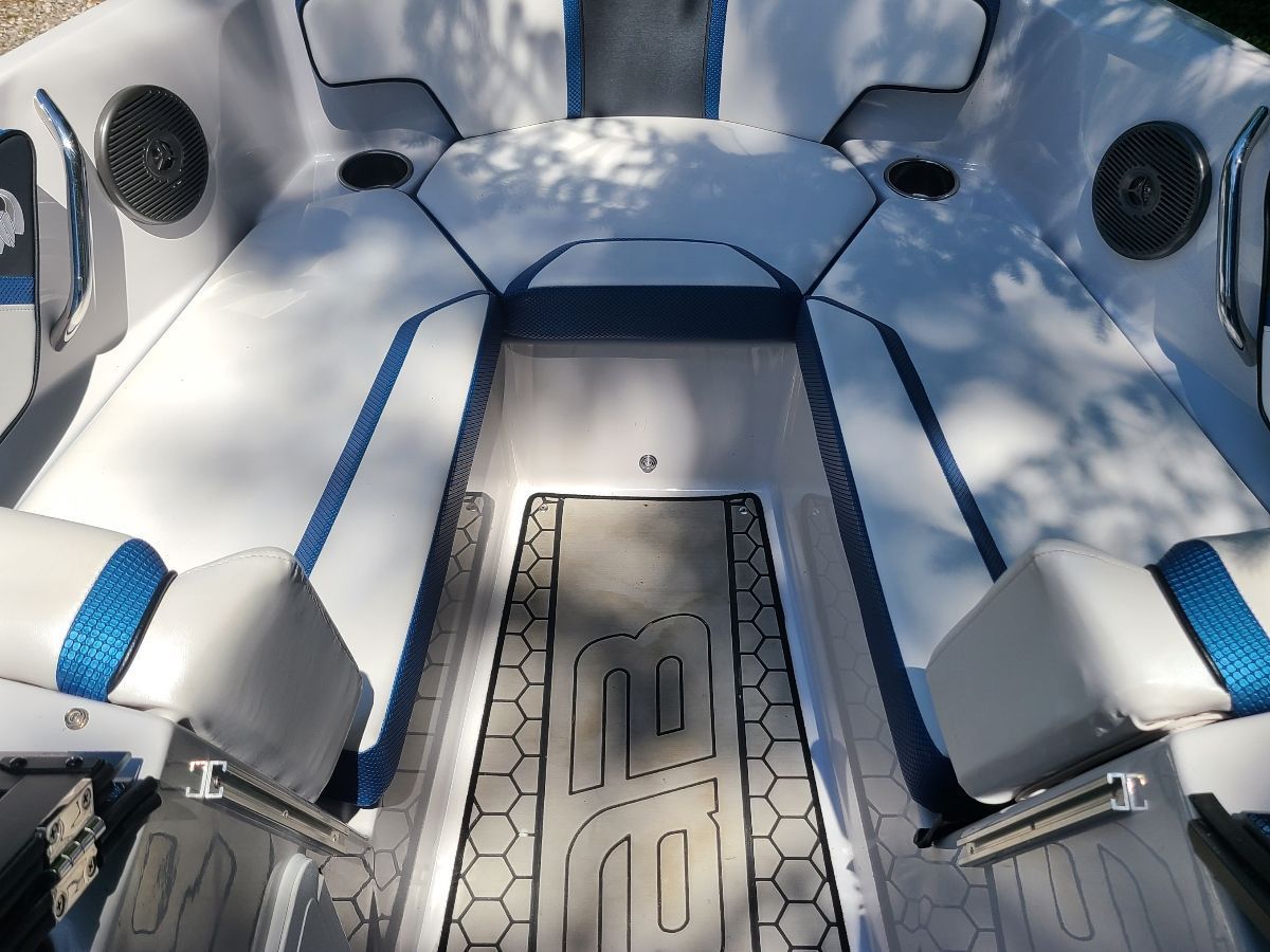 2019 Scarab 195 ID - 8