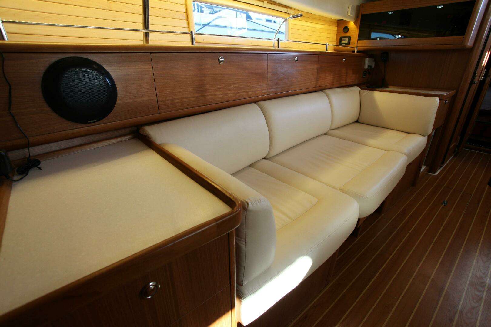 2025 Catalina 426 - Image 188