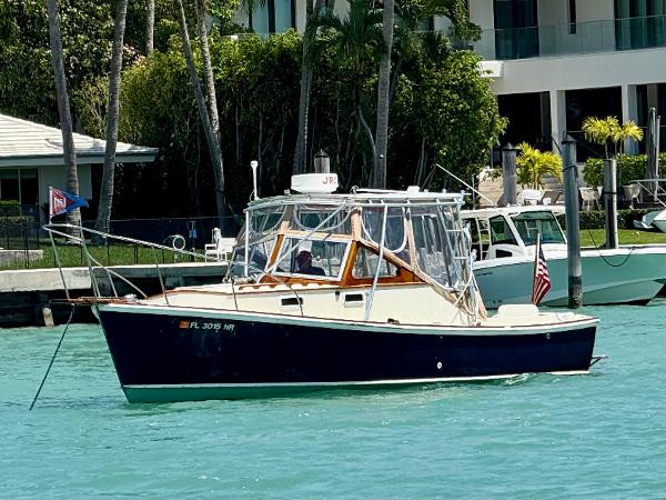 1978 Dyer 29' Cuddy Cabin