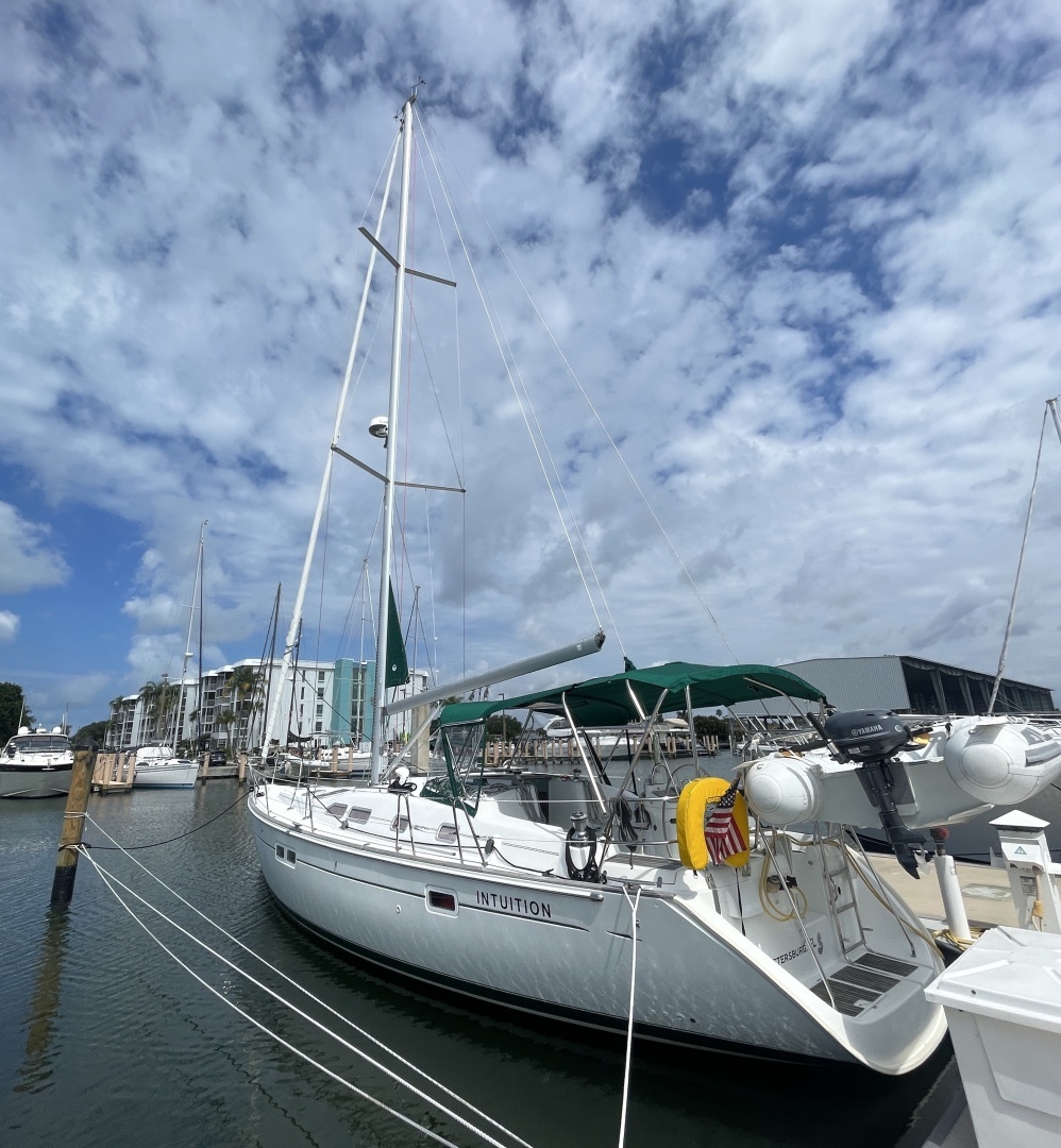 2007 Beneteau 423 - Image 16