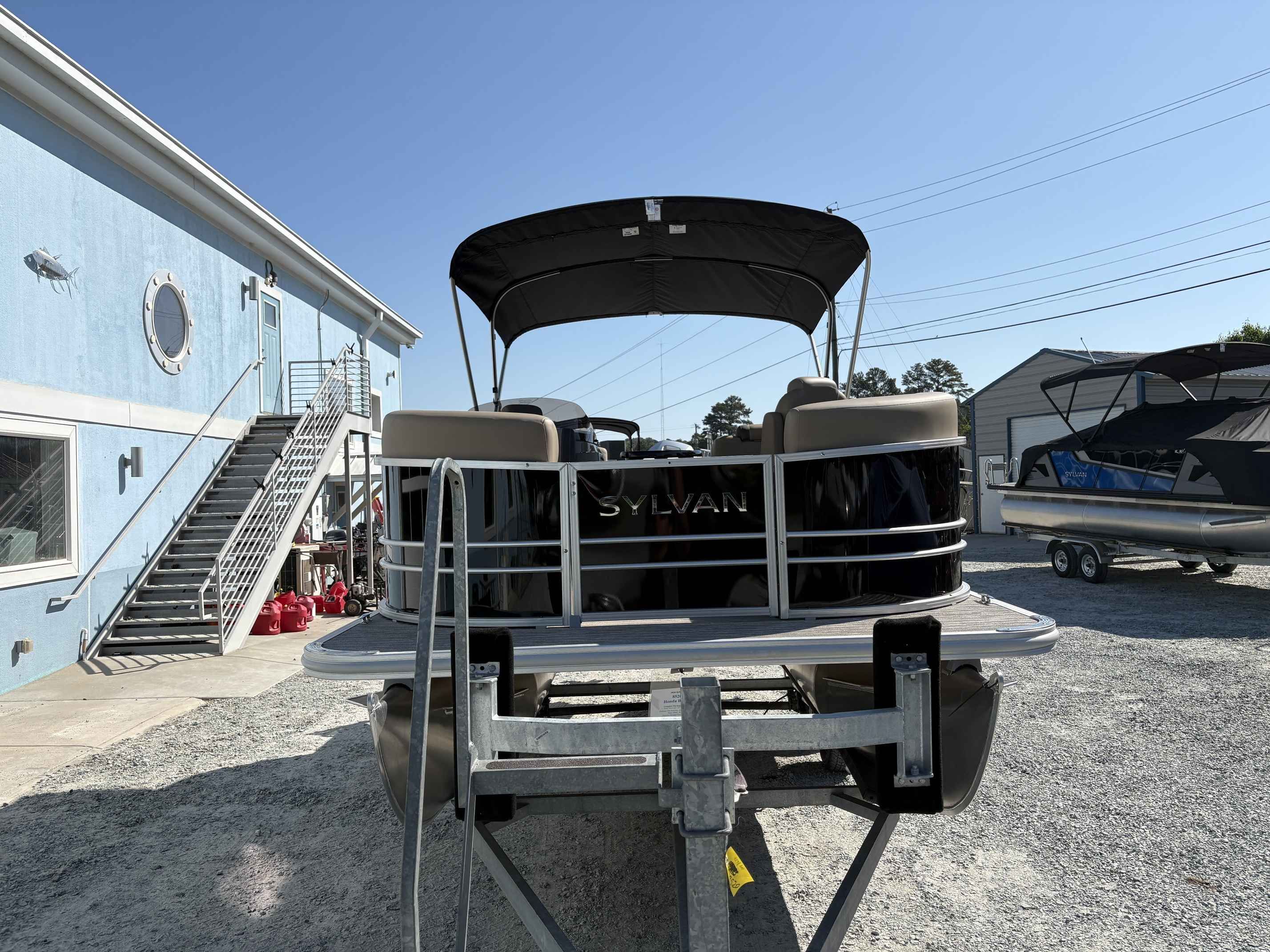 2026 Sylvan Mirage 8520 LZ - 2