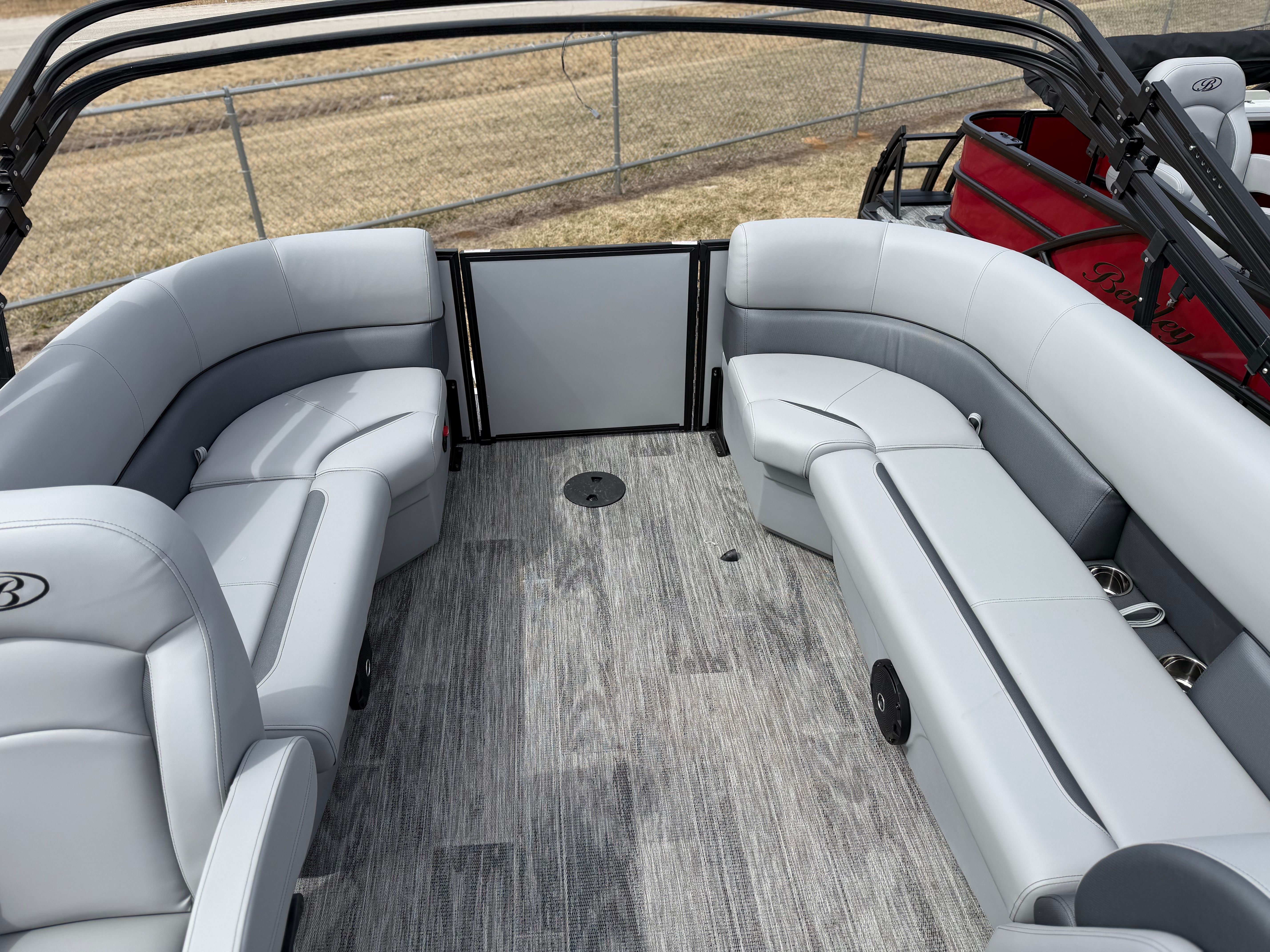 2026 Bentley Pontoons LE 200 CW - 11