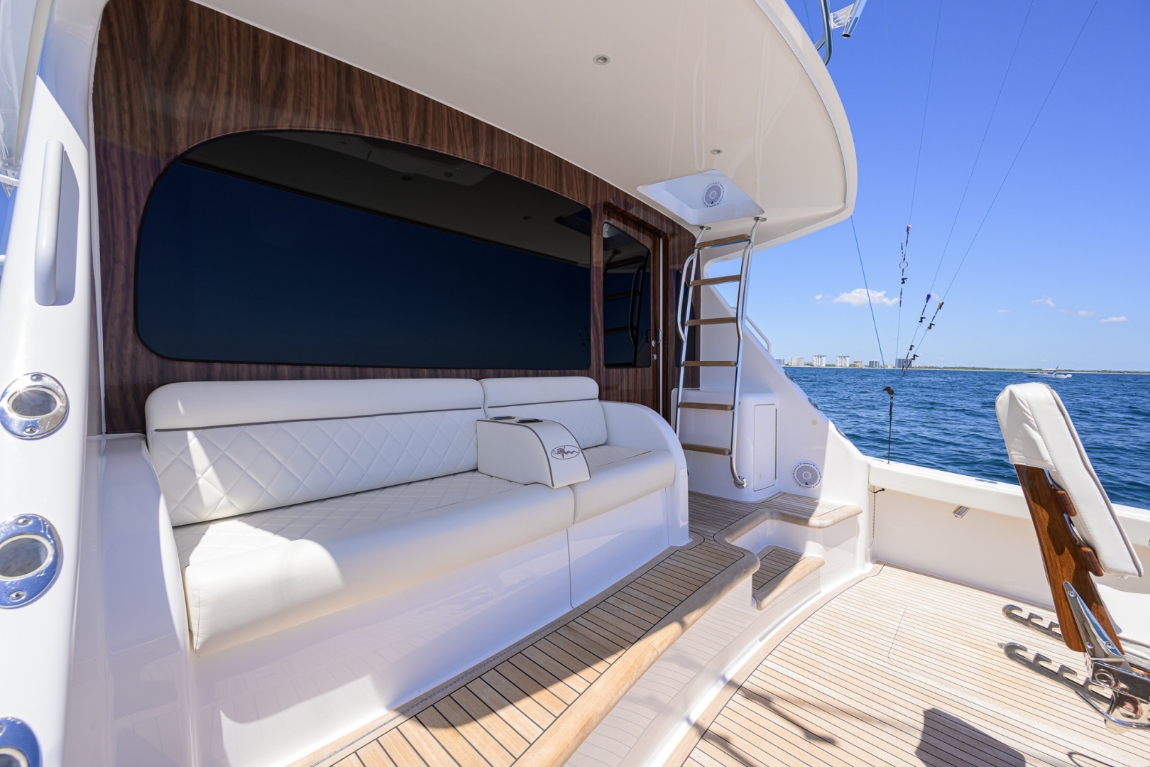 2024 Viking 54 Convertible - Image 43